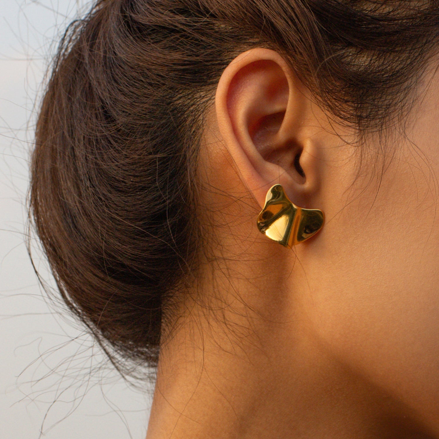 Cara Gold Stud Earrings